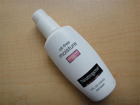 At the best online prices at ebay! Everything Lovely & Chic: {Review} Neutrogena Oil-Free ...