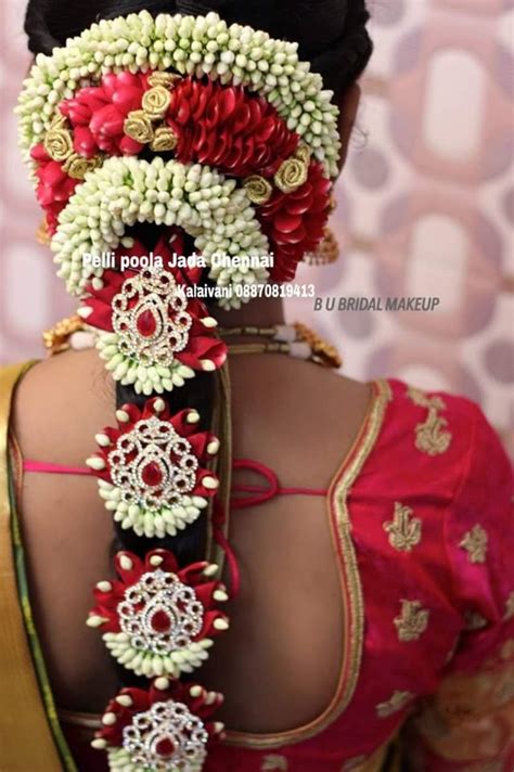 Get A Complete Bridal Look With An Unique Poo Jadai Design In 2019 Bridal Hairstyle Indian