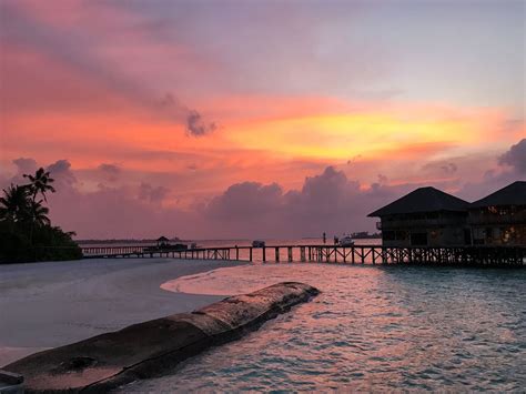 Welcome to the maldives islands, also known as the sunny side of life. viagem para maldivas 50 - Por Mais Um Carimbo