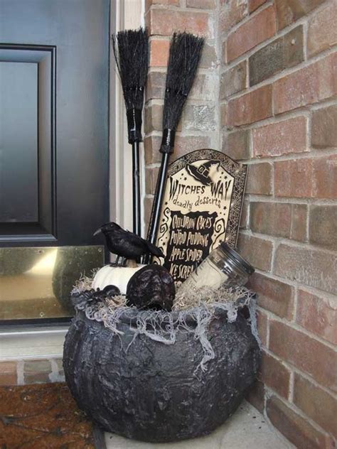 50 Halloween Front Porch Decorations Hative