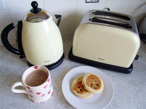 Maybe you would like to learn more about one of these? Retro Kitchen Appliances ♥ | Victoria's Vintage Blog