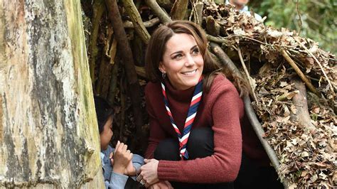 Duchess Kate Steps Out In Rare Outfit And Looks Fantastic Oversixty