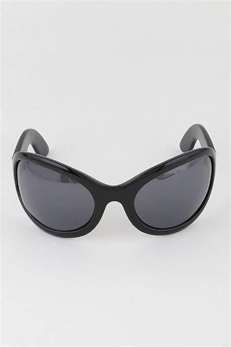 90s Deadstock Ultra Curved Round Bug Eye Sunglasses… Gem