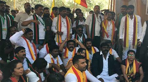 Karnataka Bandh Cm Meets Pro Kannada Activists Urges Them To Call Off