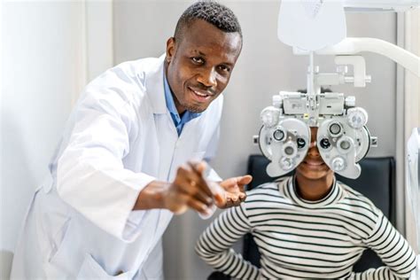 Different Types Of Eye Care Professionals And How They Support Your Eye