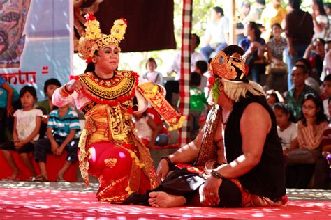 10 Bentuk Teater Tradisional di Indonesia - Pojok Seni | Wadah Seni Nusantara