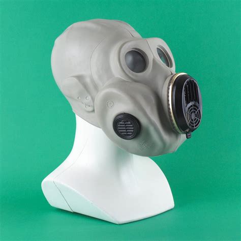 Soviet Gas Mask Pbf Eo19 This Scary Gas Mask Was Made In Etsy Canada