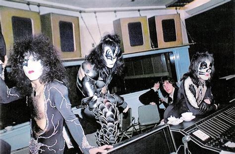3 September 1975 Kiss Enters Electric Lady Studios To Start Recording