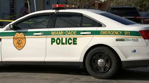 Mdpd Officers Hospitalized After Multi Car Crash In Sw Miami Dade Nbc