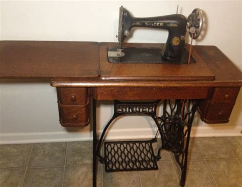 Great deals on the best singer sewing machines from singer india! 1929 Antique Singer Sewing Machine antique appraisal ...