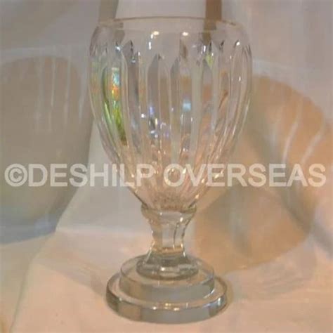 Clear Glass Flower Vase At Best Price In Firozabad Id 11189070188