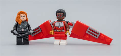 Très Vite Testé Lego Marvel Avengers 40418 Falcon And Black Widow Team