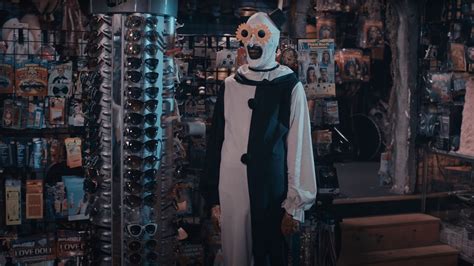 Terrifier 2 Official Trailer Art The Clown Is Back In The Horror Film