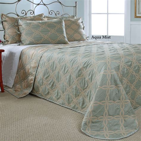 Belmont Reversible Bedspread Bedding Bed Spreads Bed How To Make Bed