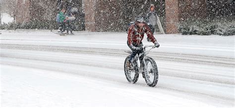 Winter Bike Commuting 12 Ride Safe Tips Gearjunkie