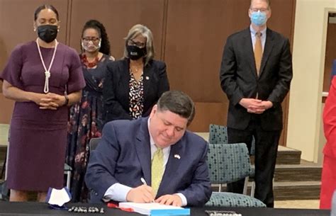 Gov Pritzker Signs New Law Addressing The Teacher Shortage Wjbc Am 1230