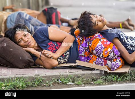 Homeless Street Children Poverty Cebu City Hi Res Stock Photography And