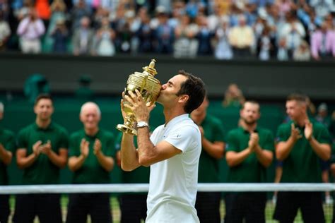 Roger federer en finale de wimbledon pour la 11e fois. Wimbledon 2017: Roger Federer wins historic 8th title