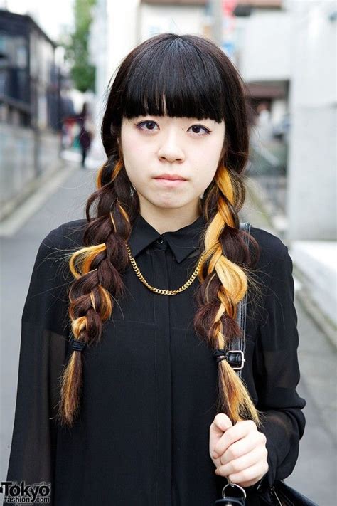 braided two tone hair braided bangs side braid harajuku hairstyle all black fashion japanese