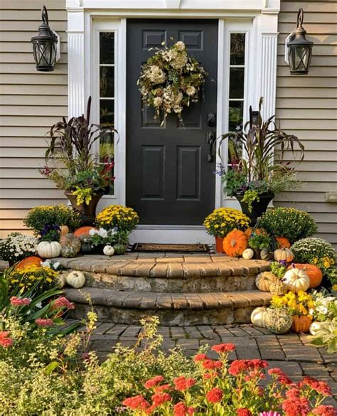 Outdoor Decor Ideas For Fall On The Front Porch