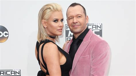 Jenny McCarthy Husband Donnie Wahlberg Heat Up American Music Awards