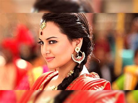 Sonakshi Sinha First Time Reacts To Her Wedding Know What She Have To Say About Her Future