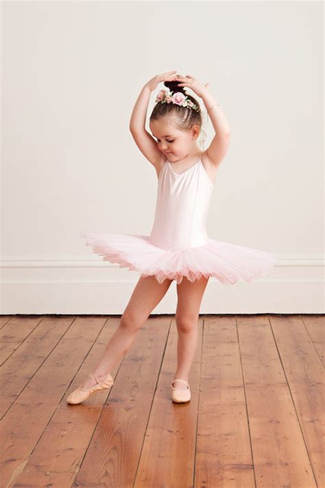 Ballerina Girl Posing Maple Gallery Photography