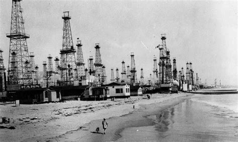 Los Angeles Oil Fields Boom Pictures Of Oil Derricks