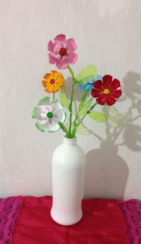 Kreasi Bunga Dari Botol Plastik AMuslima