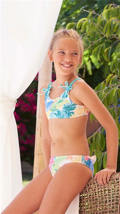 Bikini Niña Perforado Y Estampado Floral Multicolor Mari Cruz Bikini Para Niñas Bikini De