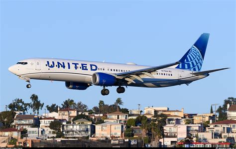 N17564 United Airlines Boeing 737 9 Max Photo By Marc Charon Id