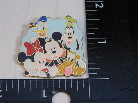 Walt Disney Mickey Minnie Mouse Goofy Donald Duck Pluto Pin 999
