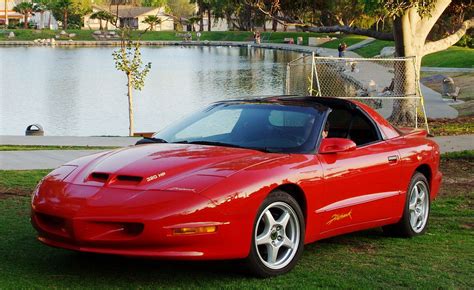 Comparing The Pontiac Firebird And Firehawk A Look At Two Iconic