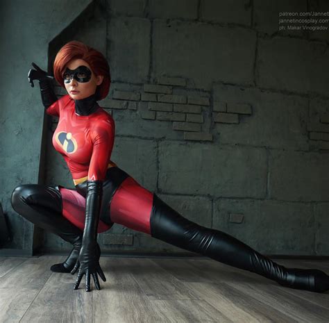 Elastigirl From The Incredibles Cosplay