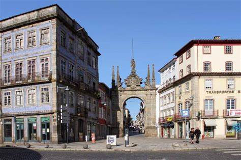 Arco Da Porta Nova Braga Monuments Portugal Travel Guide