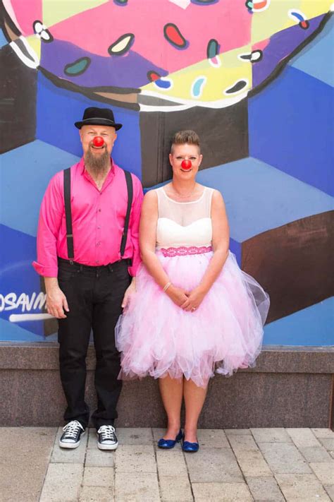 Pink To Make The Boys Wink An Eclectic Las Vegas Elopement 57
