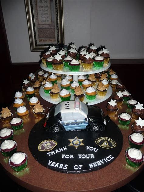 Typically retirement parties officially last 2 hours, given the breath of attendees. Sheriff Car Retirement Cake | Retirement party cakes ...
