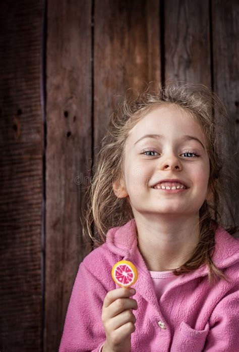 Close Up Portrait Five Years Old Blond Child Girl Stock Photos Free