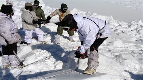 Indian Soldier Found Alive After Five Days Under ‘massive Ice Boulders