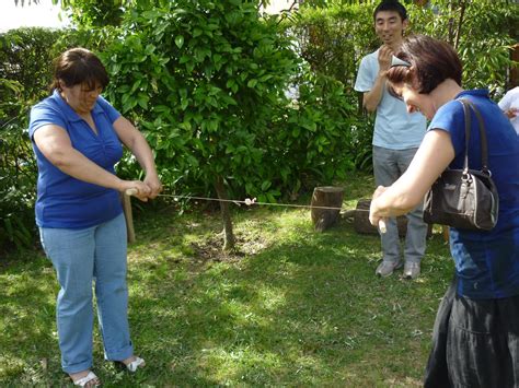 Ver más ideas sobre juegos de feria, juegos para cumpleaños, juegos al aire libre. JARDIN de GIMAWARI Pedagogía Waldorf: Gran Kermesse en ...