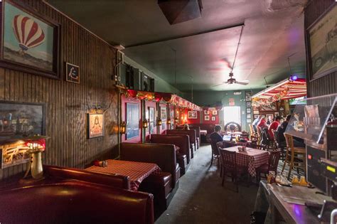 The Best Dive Bars In La Los Angeles The Infatuation Dive Bar