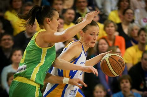 Jun 27, 2021 · kim mestdagh, emma meesseman kregen steun van hanne mestdagh en julie vanloo. Kim Mestdagh schittert bij Waalse topploeg Castors Braine ...
