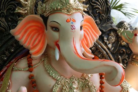 Find the best hd iphone x wallpapers. Lord Ganesha HD Wallpapers, You must download few of them ...