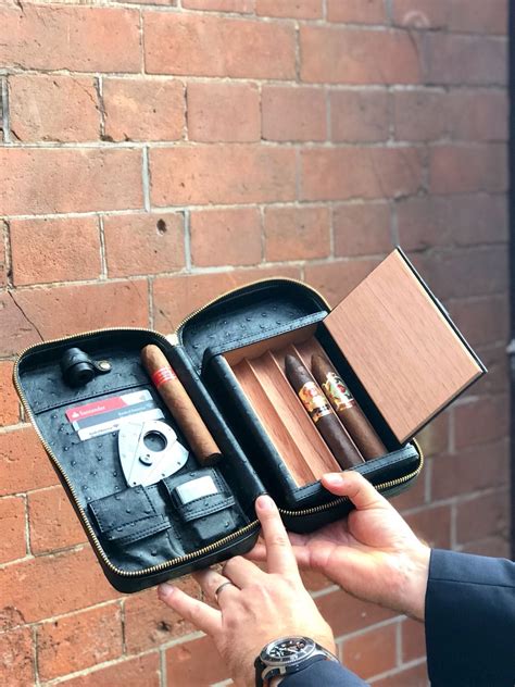 Luxury Leather Cigar Travel Case Cigar Travel Case Travel Case