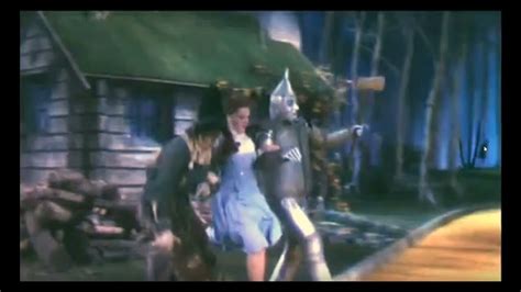 The Hanging Munchkin The Wizard Of Oz 1939 Youtube