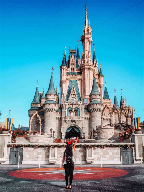 Cinderellas Castle Magic Kingdom Instagram Spots In Walt Disney World