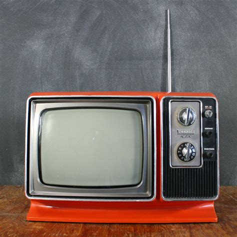 Space Age Red Orange Zenith Tv 1970s 1980s Vintage Tv Tv Vintage