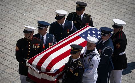 Congress Salutes Marine Veteran The Last Ww2 Medal Of Honor Recipient