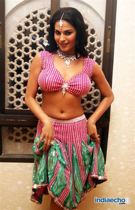 Veena Malik Item Song Hot Photos Daal Mein Kuch Kala Hai Hot Song