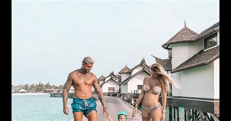 Jessica thivenin (born december 26, 1989) is famous for being reality star. Jessica Thivenin avec Thibault et Maylone aux Maldives, le ...